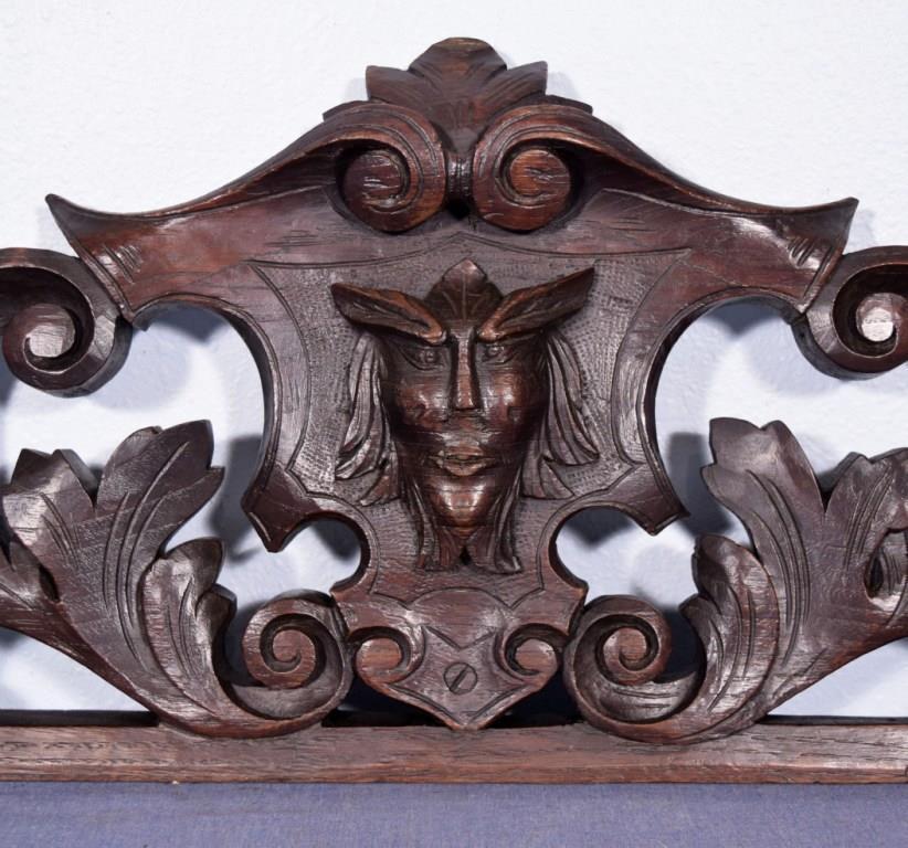 *26" French Antique Pediment/Crest in Solid Oak Wood with Face