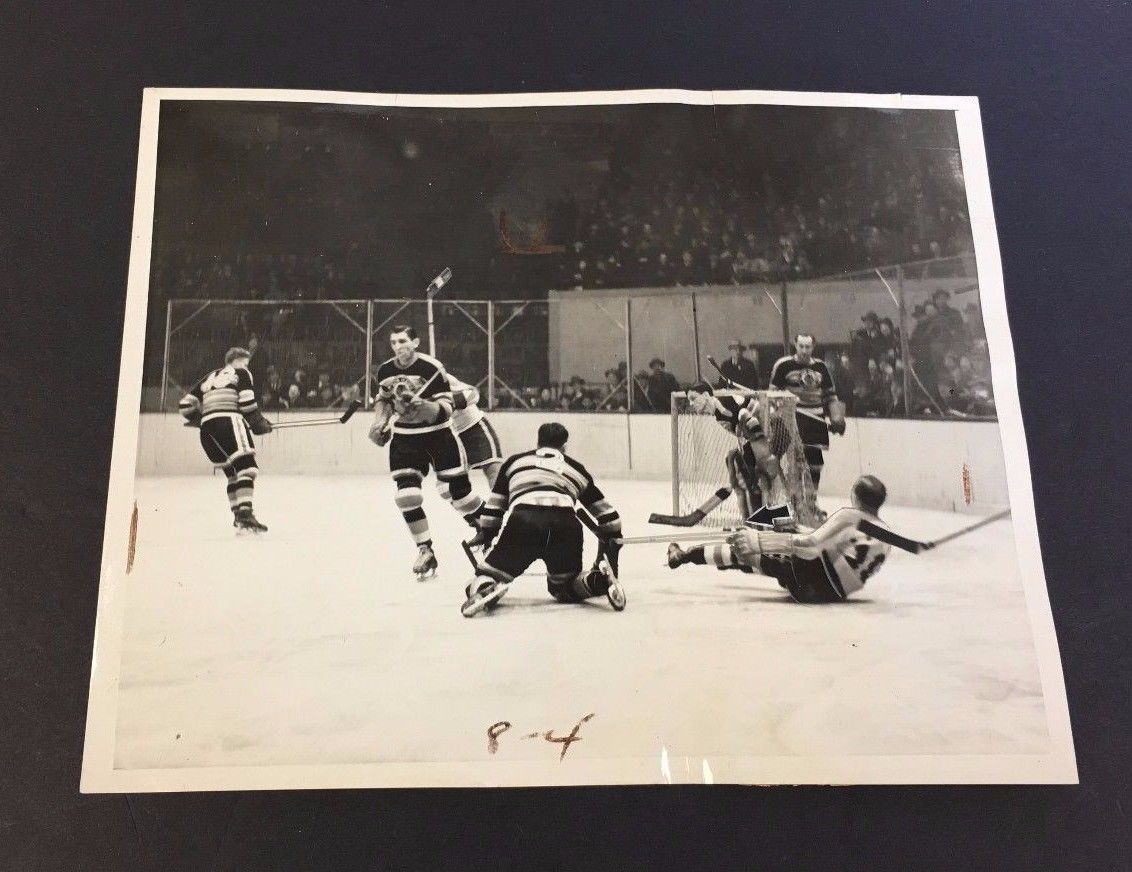 1938 New York Americans vs Chicago Blackhawks Wire/Press PHOTO Vtg Hockey NHL