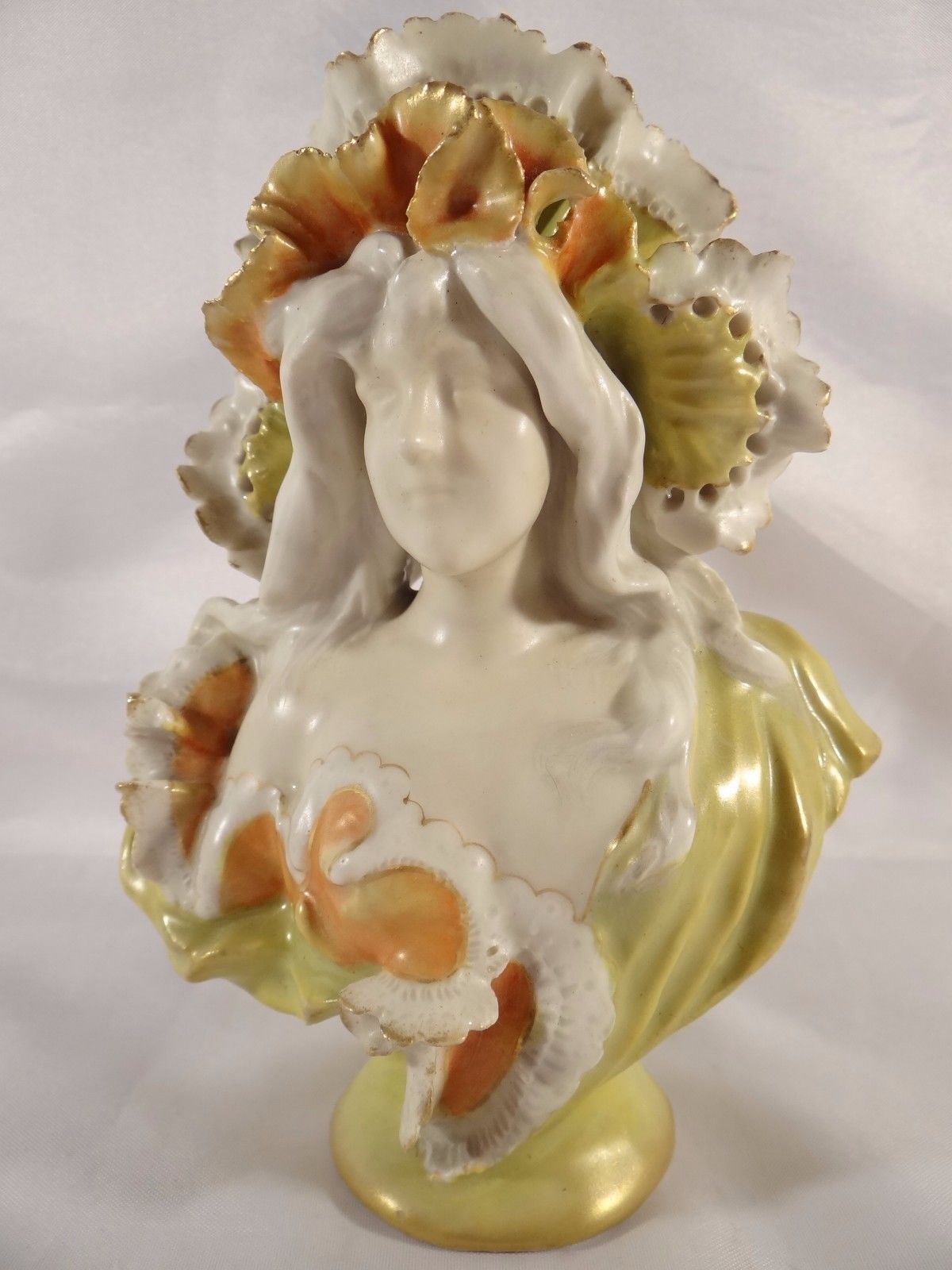 Austria Porcelain Art Nouveau Turn-Teplitz Bohemia Figurine Bust Stellmacher