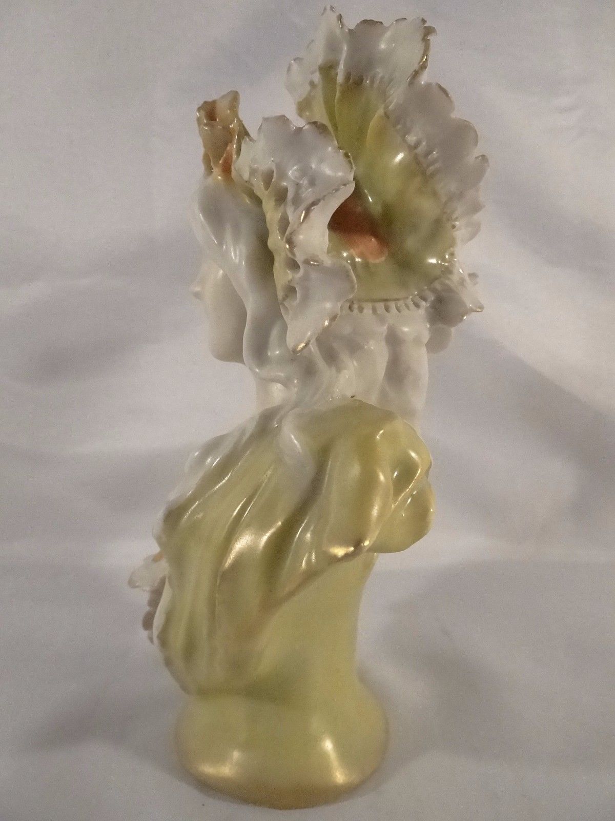 Austria Porcelain Art Nouveau Turn-Teplitz Bohemia Figurine Bust Stellmacher