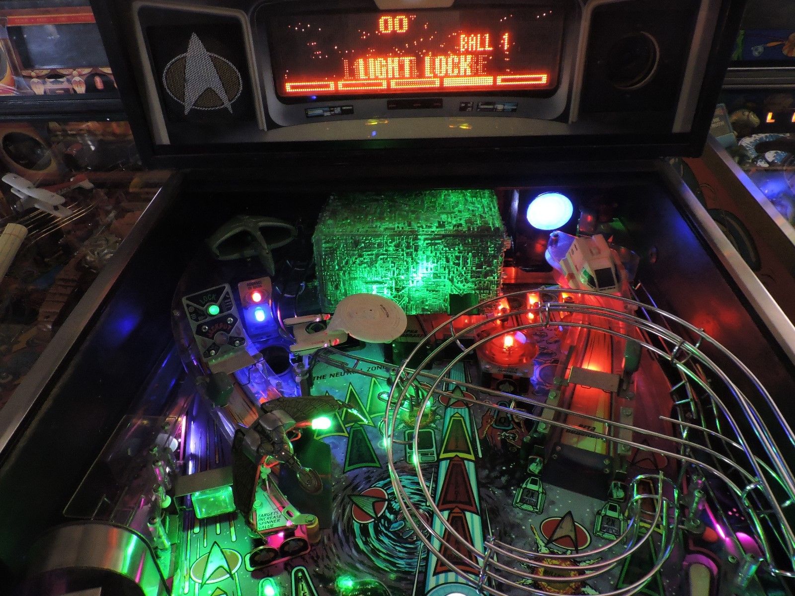 Star Trek:The Next Generation STTNG-Replacment BORG In Back-Pinball Machine Mod