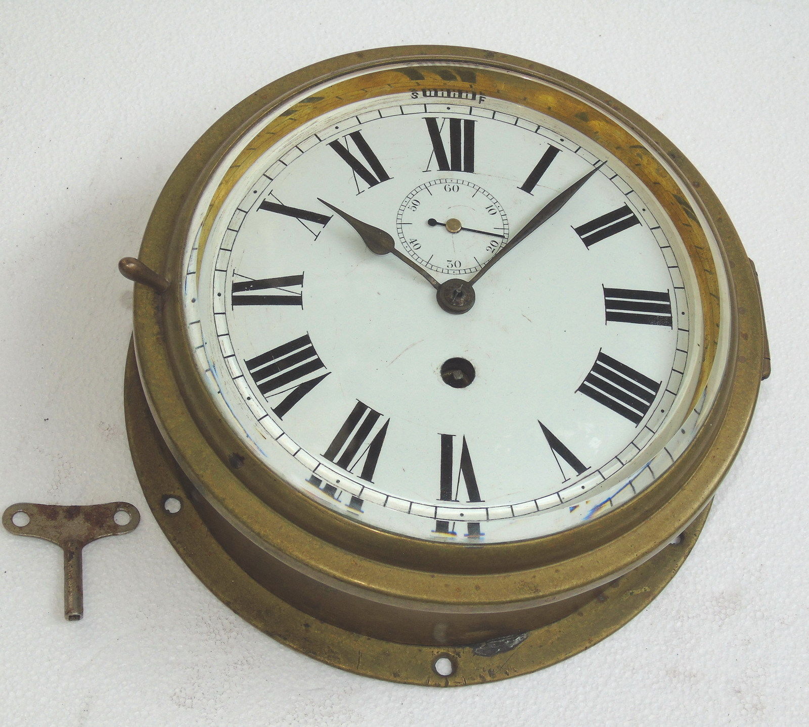 VINTAGE BRASS PORCELAIN DIAL ANTIQUE MILITARY SHIP BOAT WINDING MECHANICAL CLOCK