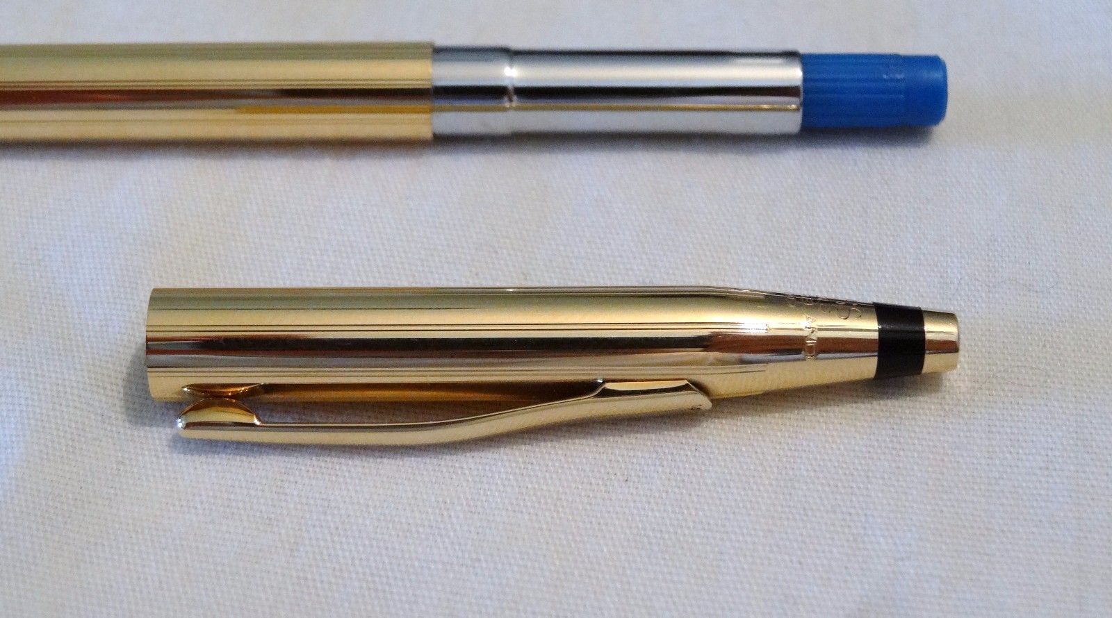 CROSS CENTURY 14K SOLID GOLD BALLPOINT PEN - NEW IN ORIGINAL BOX & SLEEVE