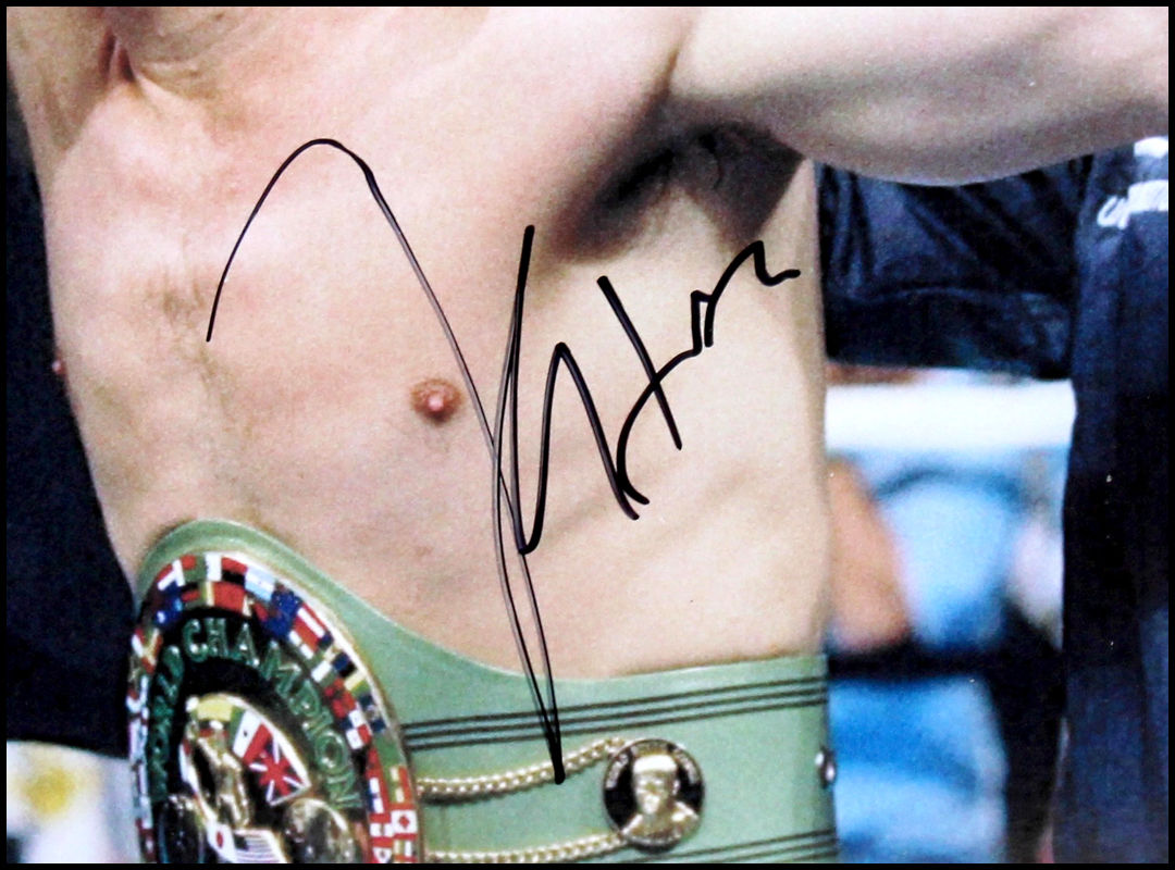 JULIO CESAR CHAVEZ SR AUTOGRAPH SIGNED 8X10 PHOTO PICTURE BOXING PSA PSA/DNA COA