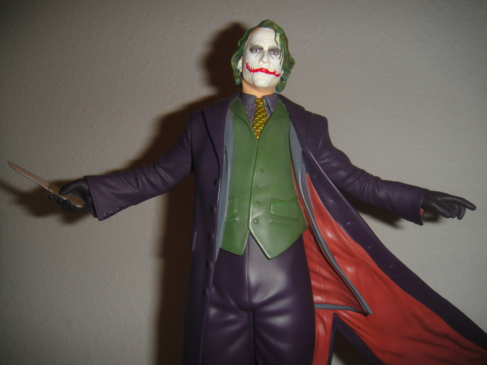 DC Comics The JOKER DARK KNIGHT BATMAN STATUE Heath Ledger MIB!! Rises  BATMAN