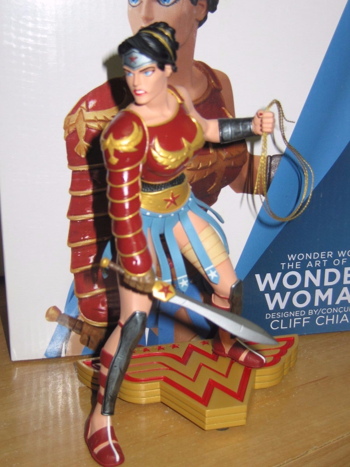 Wonder Woman Art of War by Cliff Chiang Statue DC Direct