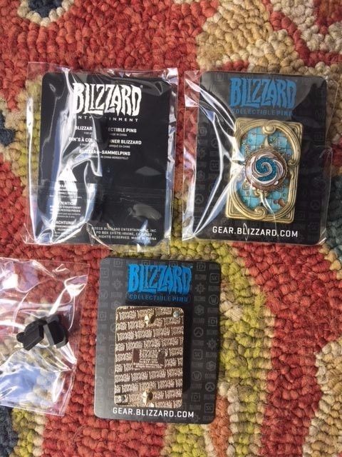 (2) Blizzard Hearthstone Fireside Gathering pins 2016 2017 - BLIZZCON - CUPCAKE