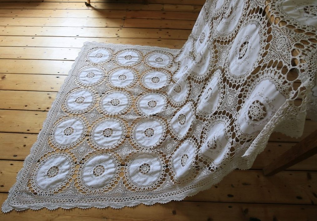 Large Vintage Beige Linen Tablecloth Hand Embroidered Flowers Crochet Lace