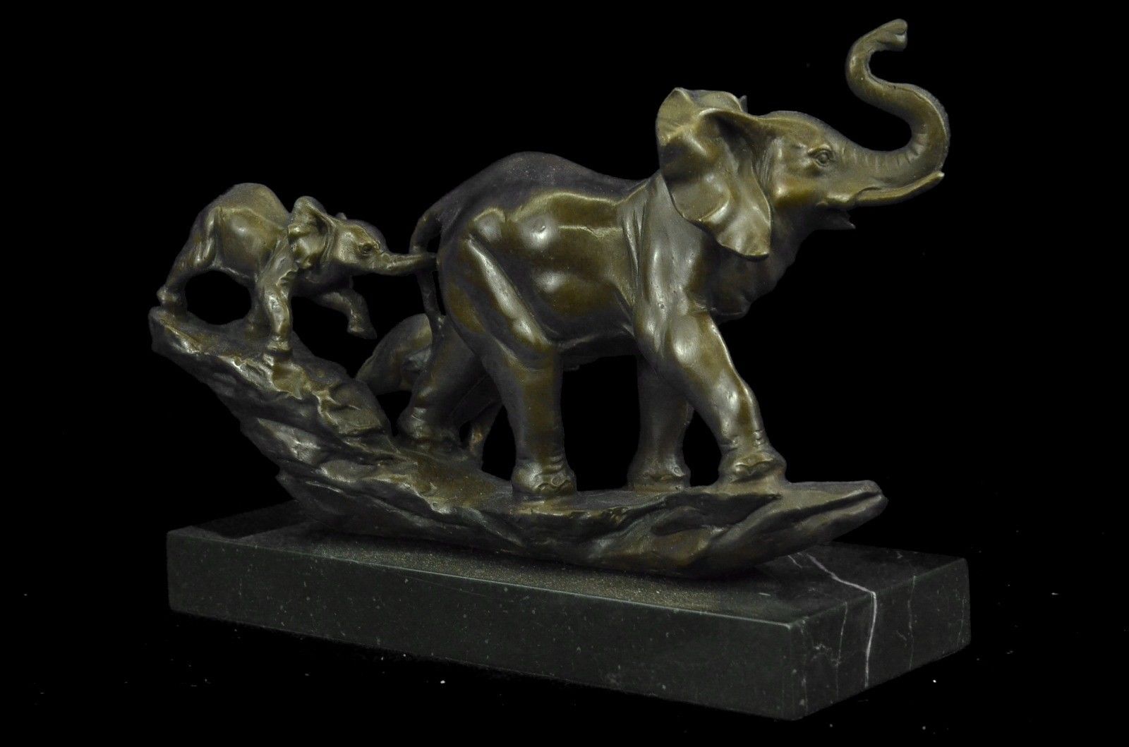 Sculpture Statue Signed Barye Beautiful Family Elephants Walking Art Deco Bronz