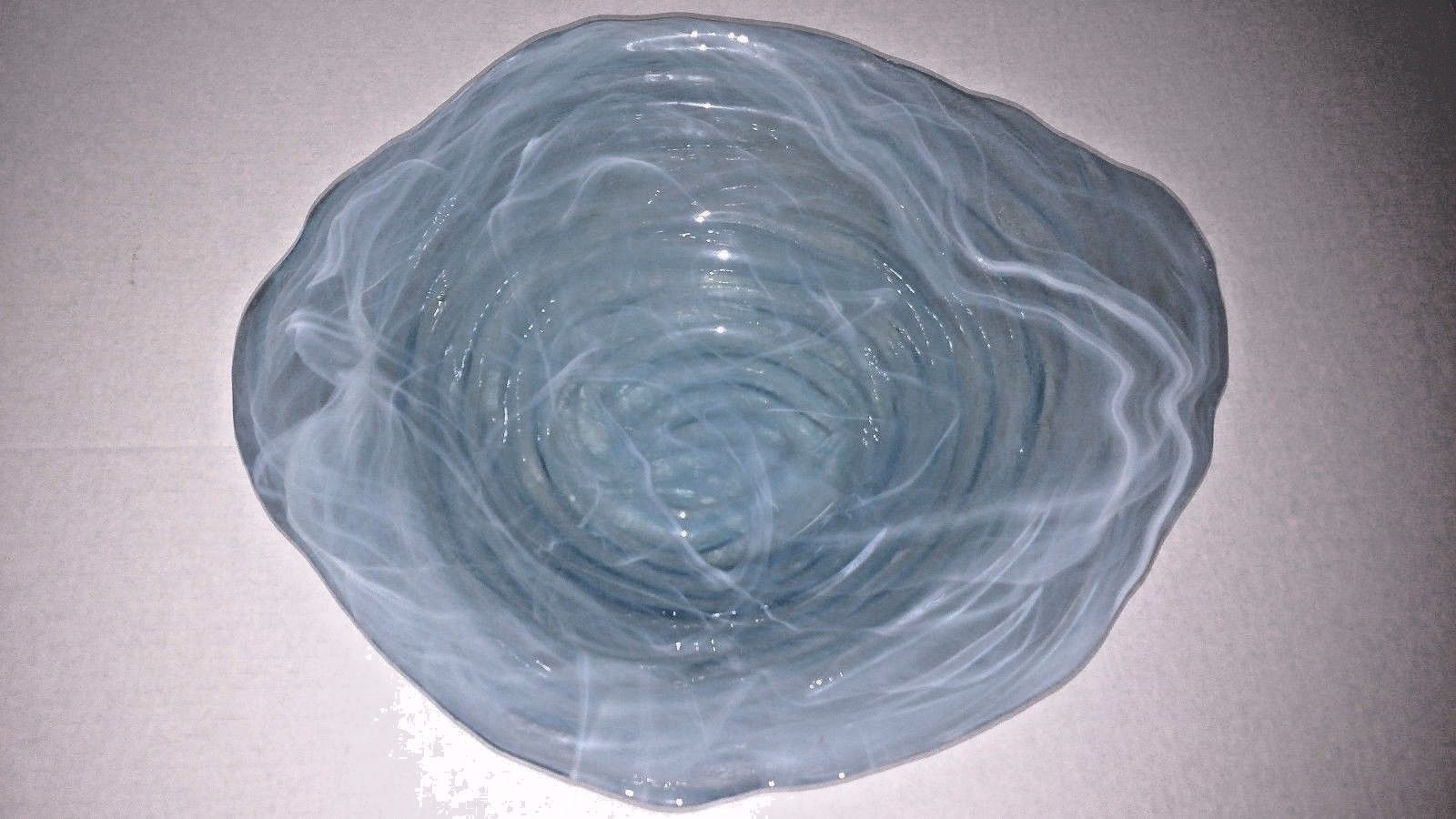 HAND BLOWN GLASS ART WALL PLATTER BOWL BLUE WHITE SWIRL PATTERNED 16"