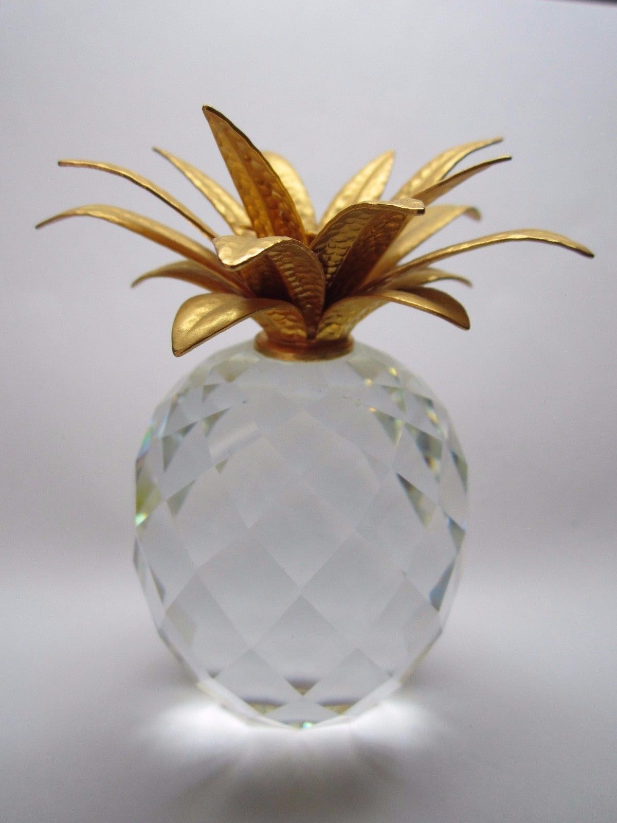 VINTAGE SWAROVSKI PINEAPPLE GOLD HAMMERED LEAF CRYSTAL PINEAPPLE 4" NO RESERVE !