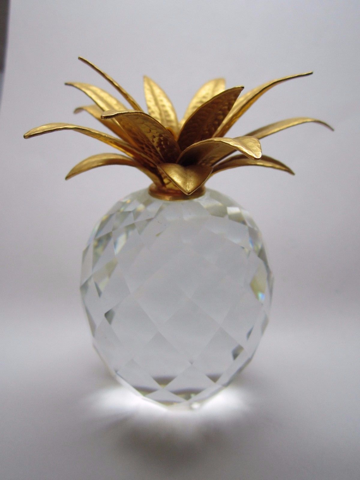 VINTAGE SWAROVSKI PINEAPPLE GOLD HAMMERED LEAF CRYSTAL PINEAPPLE 4" NO RESERVE !