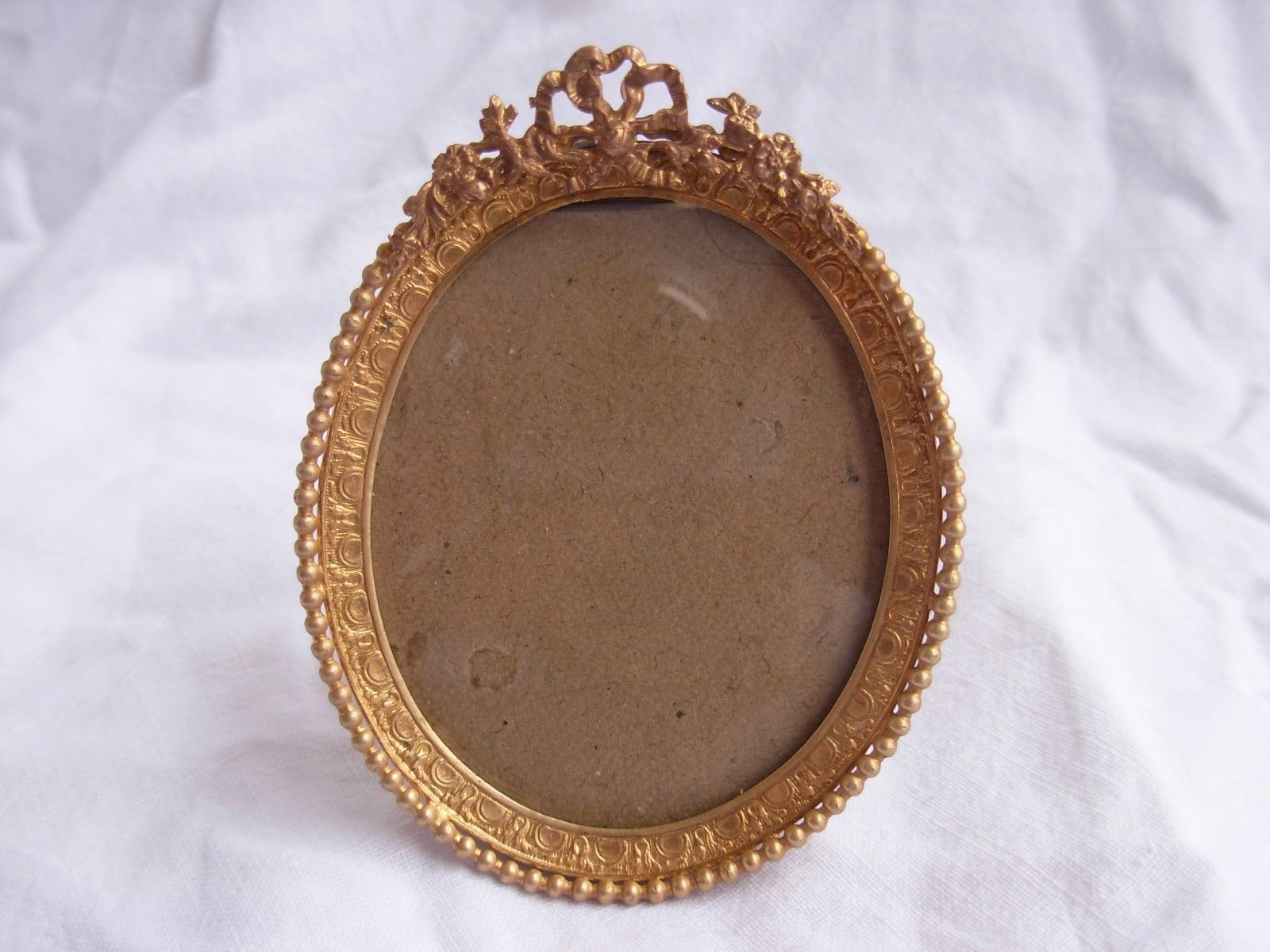 ANTIQUE FRENCH GILT BRASS PHOTO FRAME,LATE 19th CENTURY.