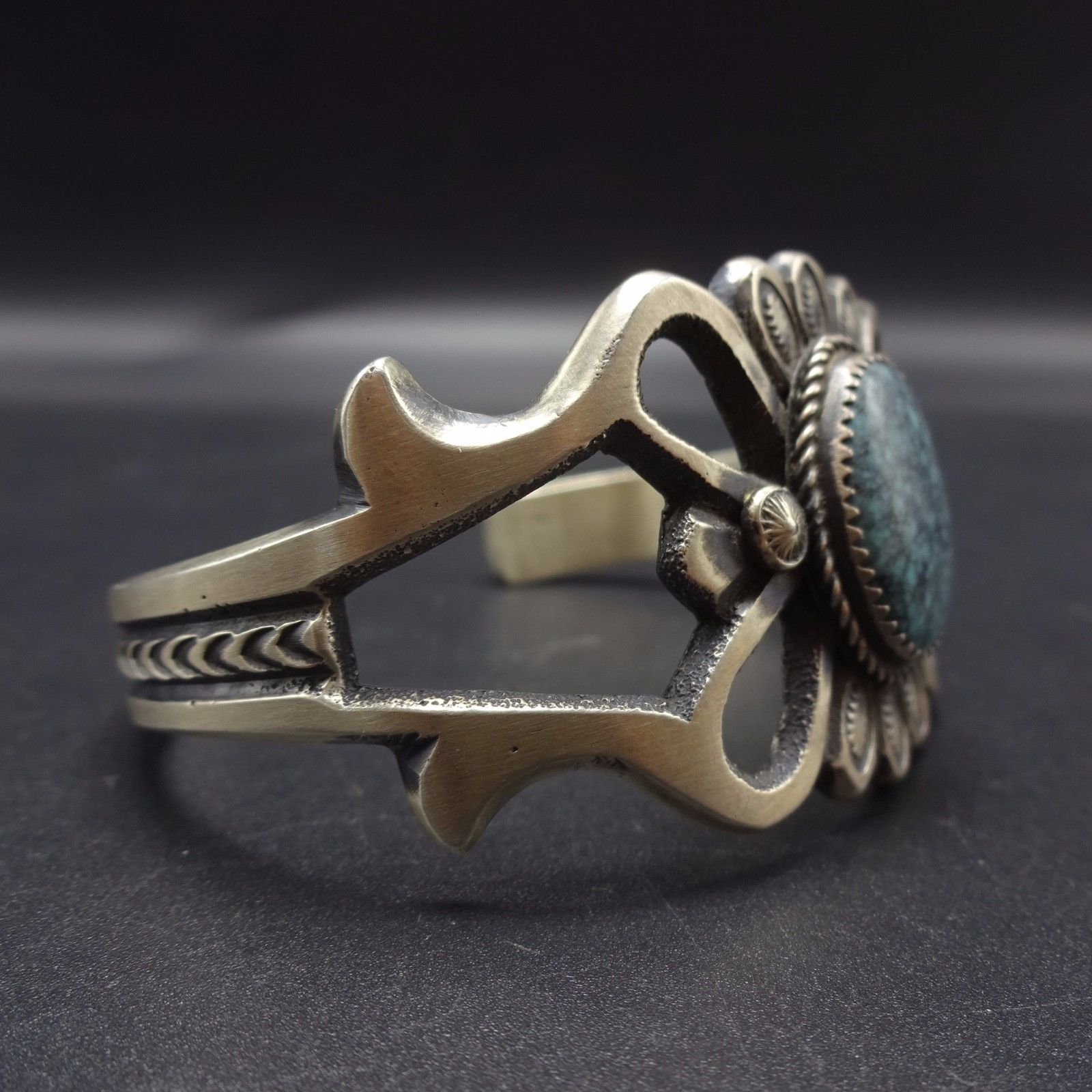 NEW Handmade Signed NAVAJO Sterling Silver & Spiderweb TURQUOISE Cuff BRACELET