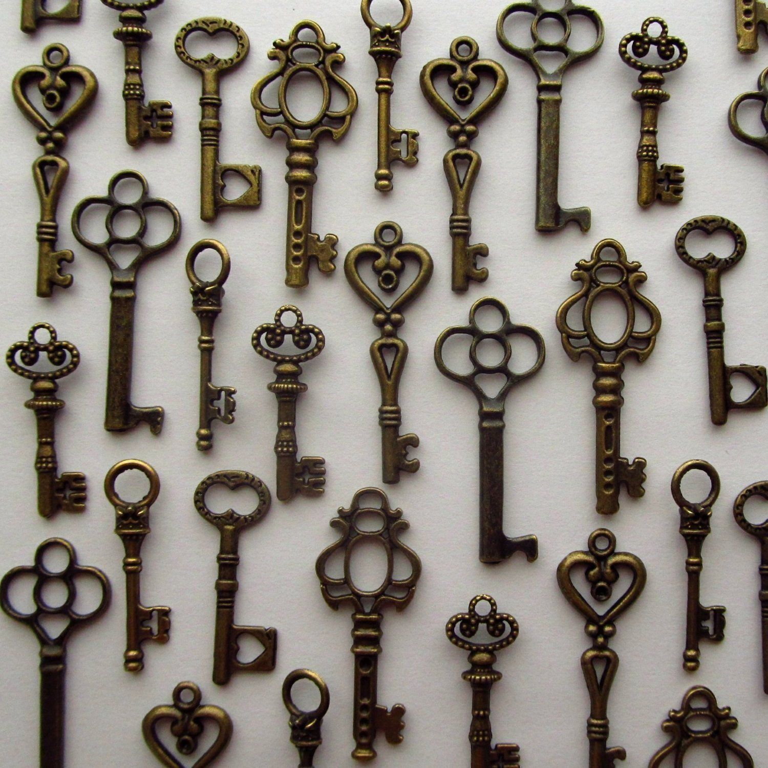 Lot Of 48 vintage style ANTIQUE SKELETON FURNITURE CABINET OLD LOCK KEYS Copper