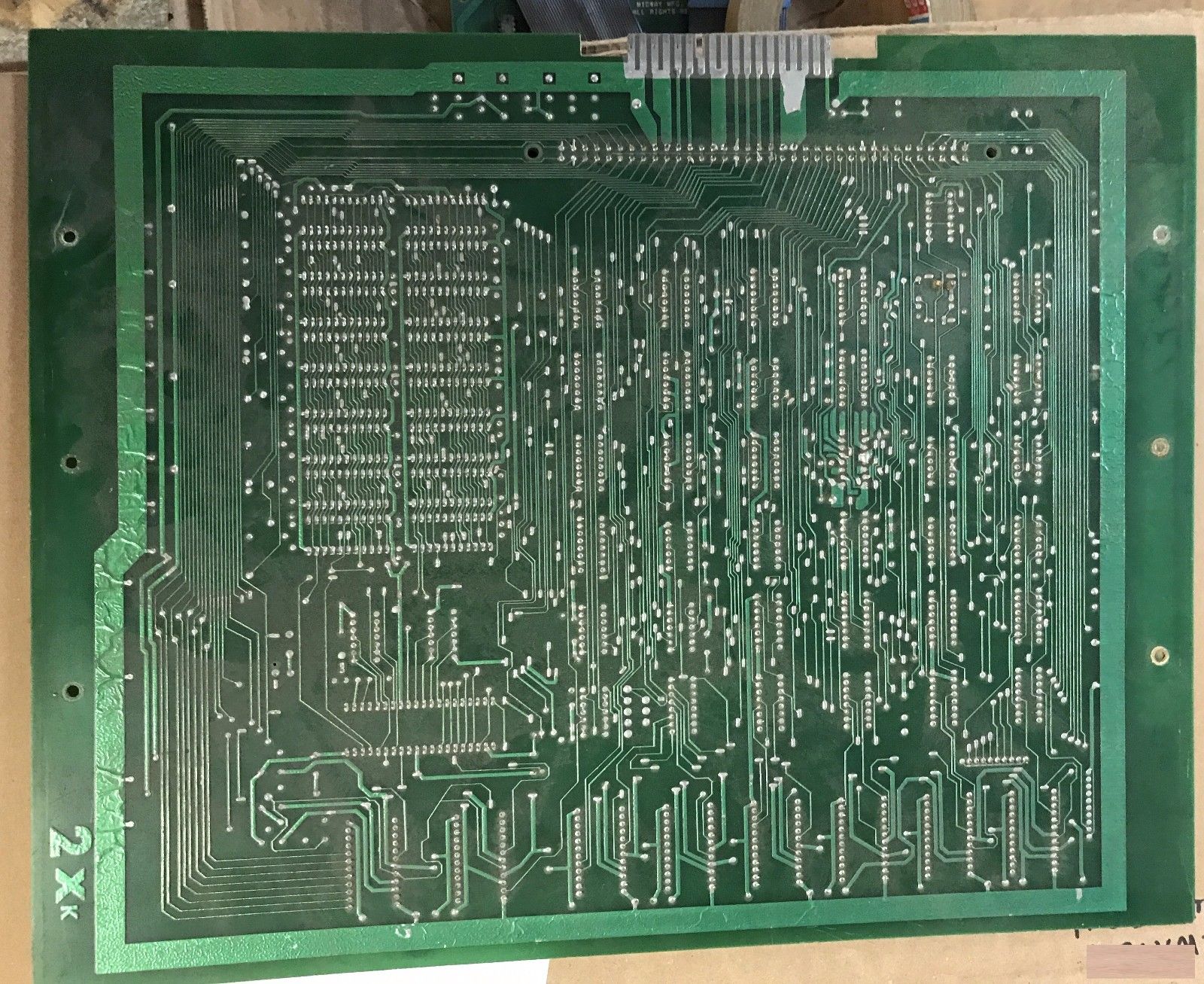 Midway black & white Space Invaders style mother board not working