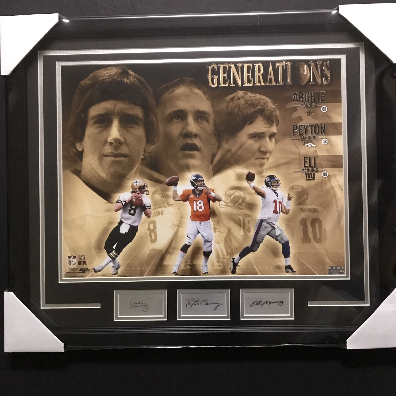 FRAMED Laser Engraved Autograph PEYTON ELI ARCHIE & MANNING Family 16x20 Photo
