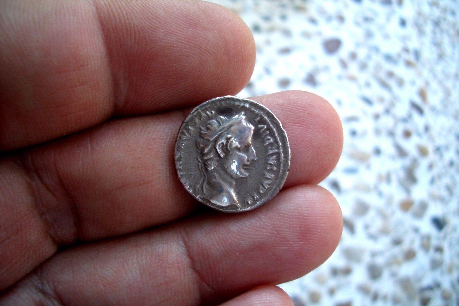 A66* NICE SILVER DENARIUS TIBERIUS 14-37 AC BIBLICAL COIN VERY NICE PORTRAIT