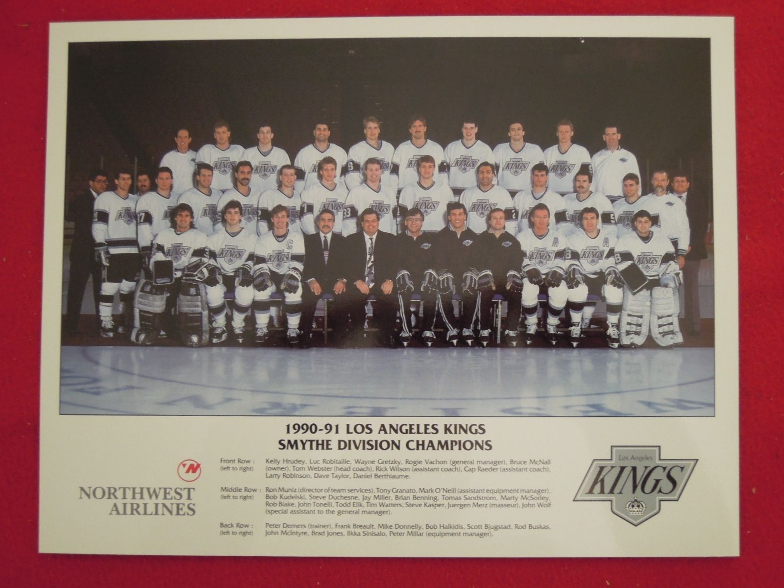 1990-91 Los Angeles Kings Hockey 8 1/2 x 11 Inch Team Photo