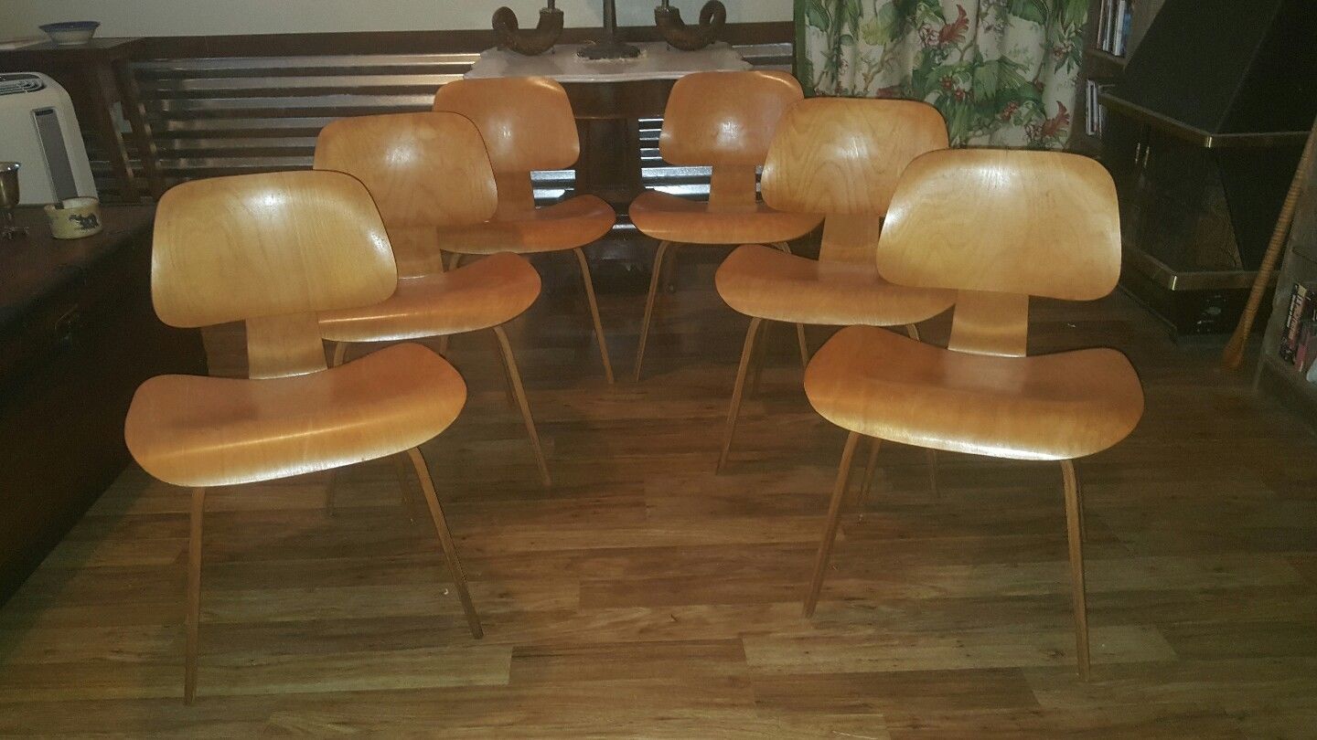 SIX Herman Miller Eames DCW Vintage Mid- Century Modern Dining Chairs