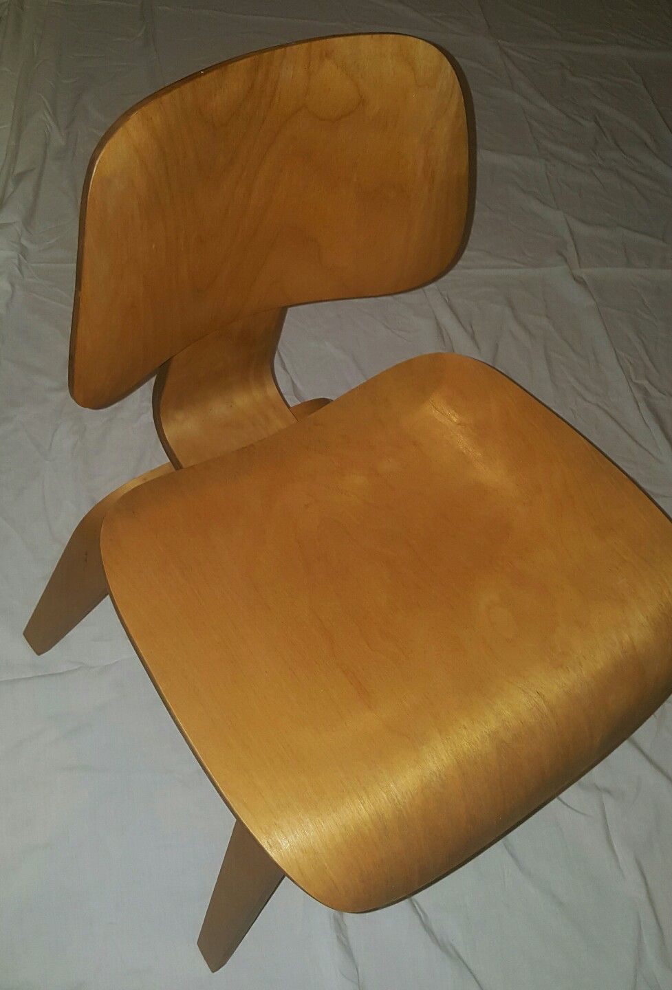 SIX Herman Miller Eames DCW Vintage Mid- Century Modern Dining Chairs