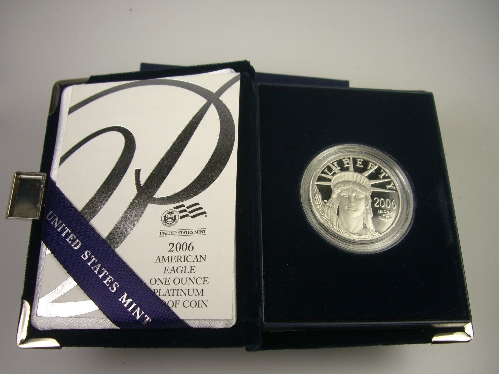 2006-W American Eagle One Ounce Platinum Coin Sealed