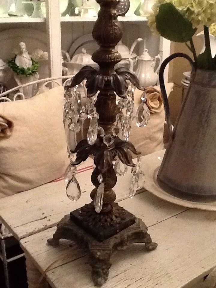 Antique Vintage Chic Shabby Ornate Brass Table Lamp With Vintage Glass Prisms