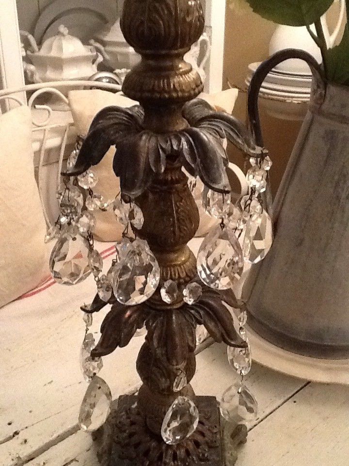 Antique Vintage Chic Shabby Ornate Brass Table Lamp With Vintage Glass Prisms