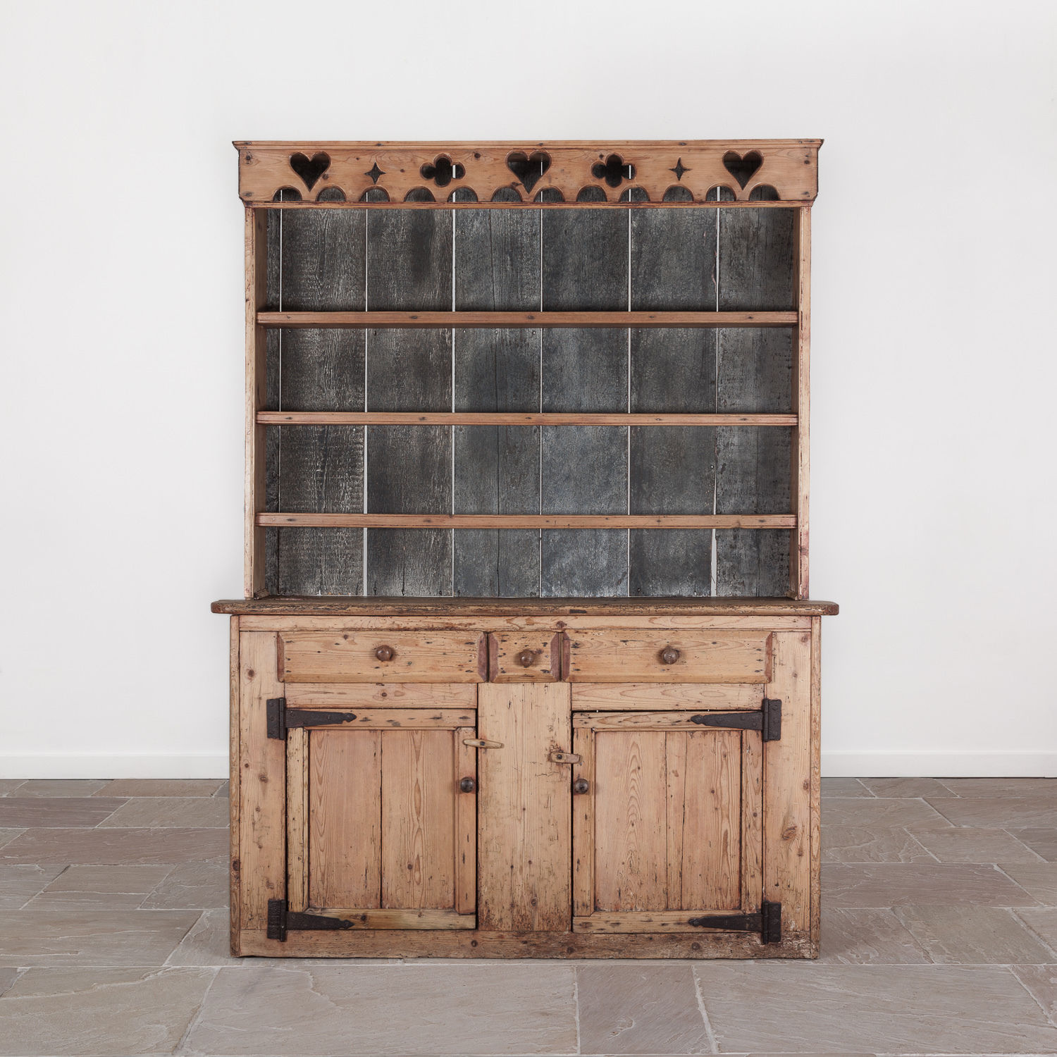 Early 19th Century Antique Irish Pine Dresser. Circa 1820.