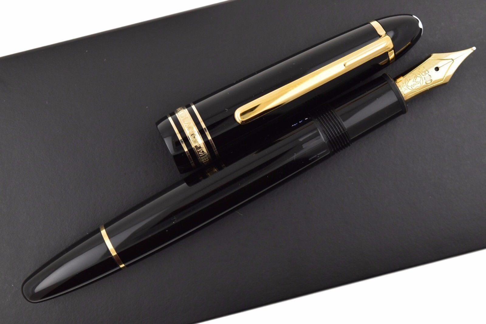 Montblanc Meisterstuck 146 Black & Gold LeGrand Fountain Pen 14k Uni-Color F Nib