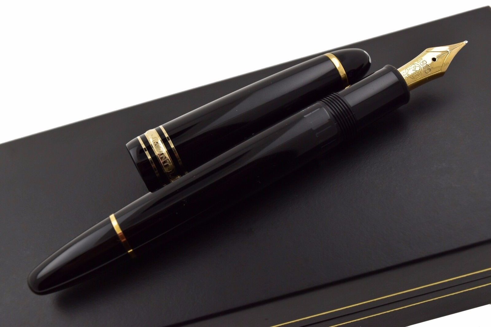 Montblanc Meisterstuck 146 Black & Gold LeGrand Fountain Pen 14k Uni-Color F Nib