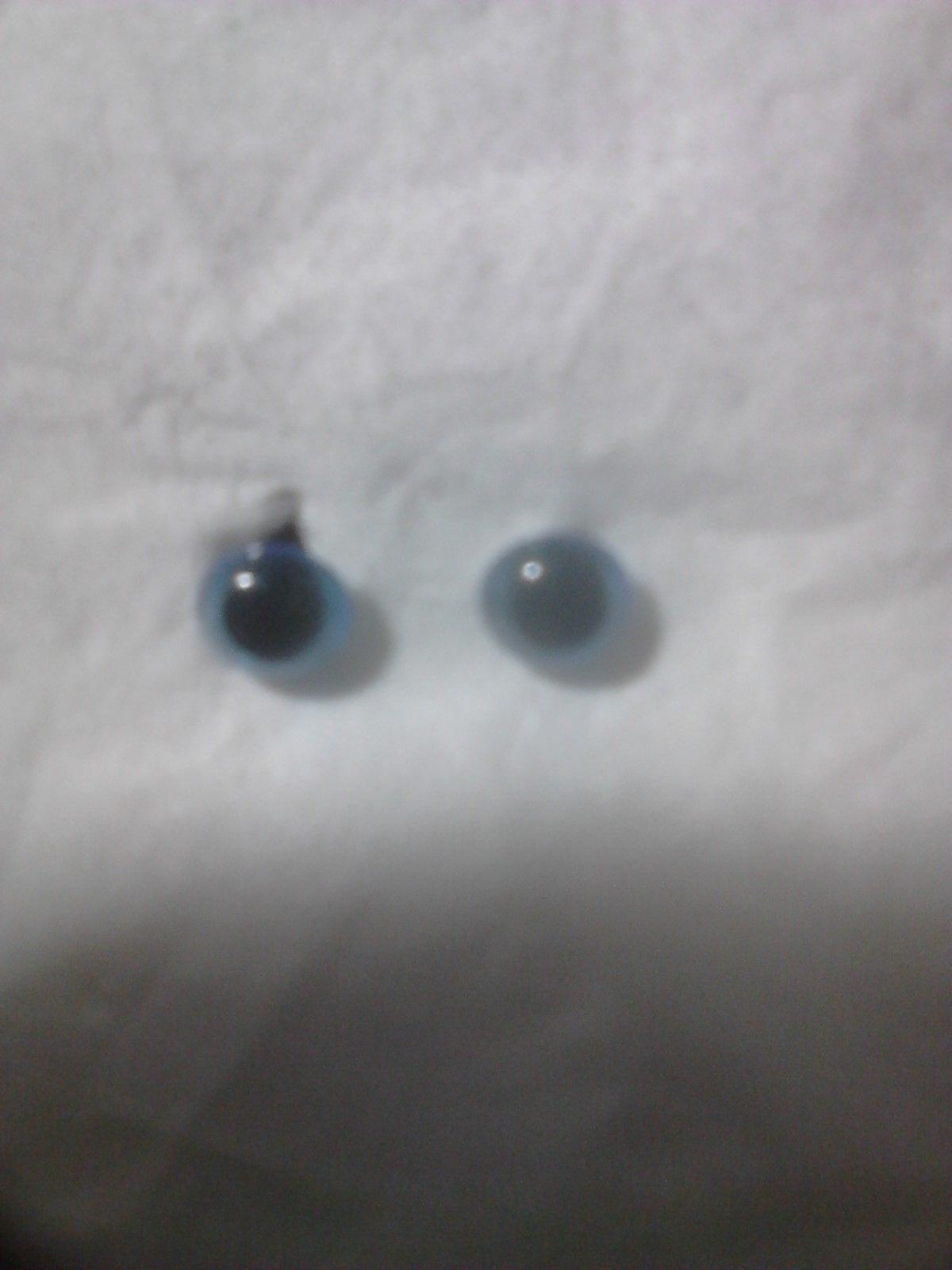 16 (8 prs.) 7mm Blue Teddy Safety Eyes With Washers.