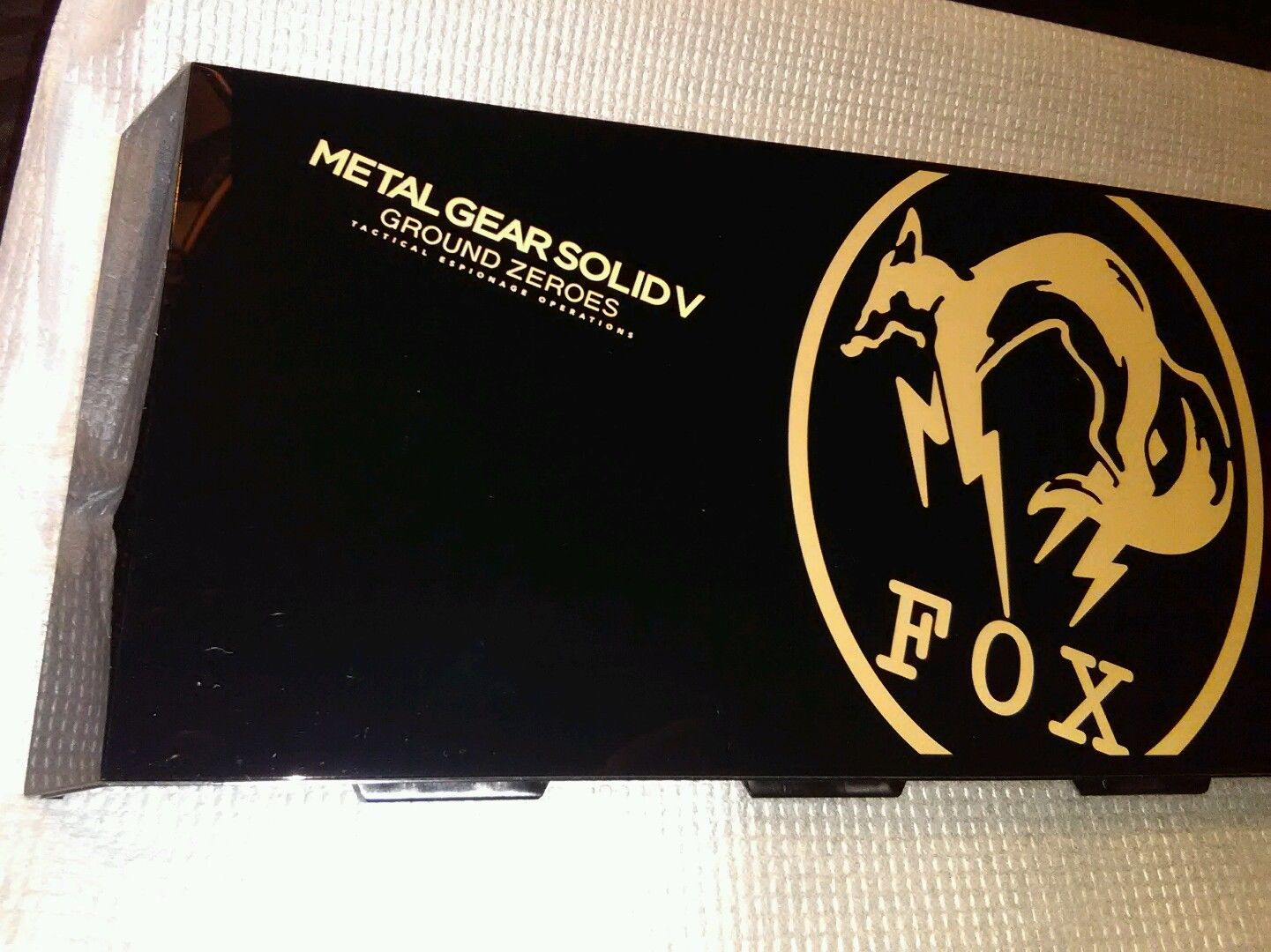 METAL GEAR SOLID V GROUND ZEROS PS4 FOX EDITION HDD BAY COVER