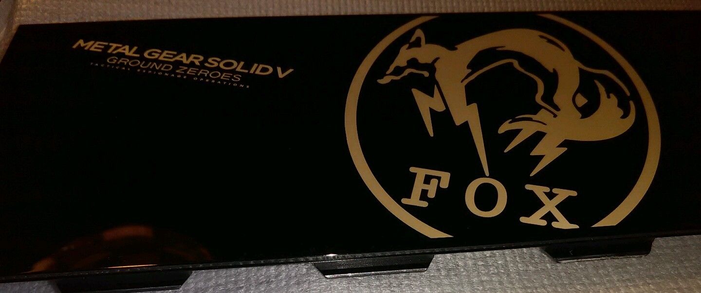 METAL GEAR SOLID V GROUND ZEROS PS4 FOX EDITION HDD BAY COVER