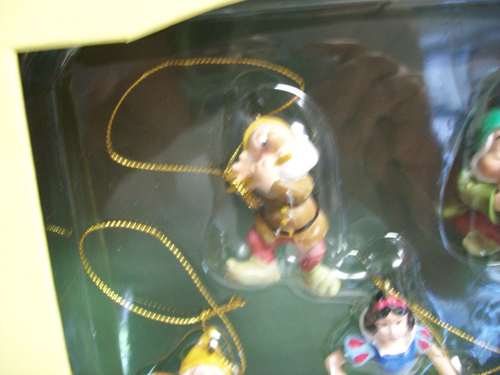 Vintage Disney "Snow White & the 7 Dwarfs" Storybook Ornament Set NEW!