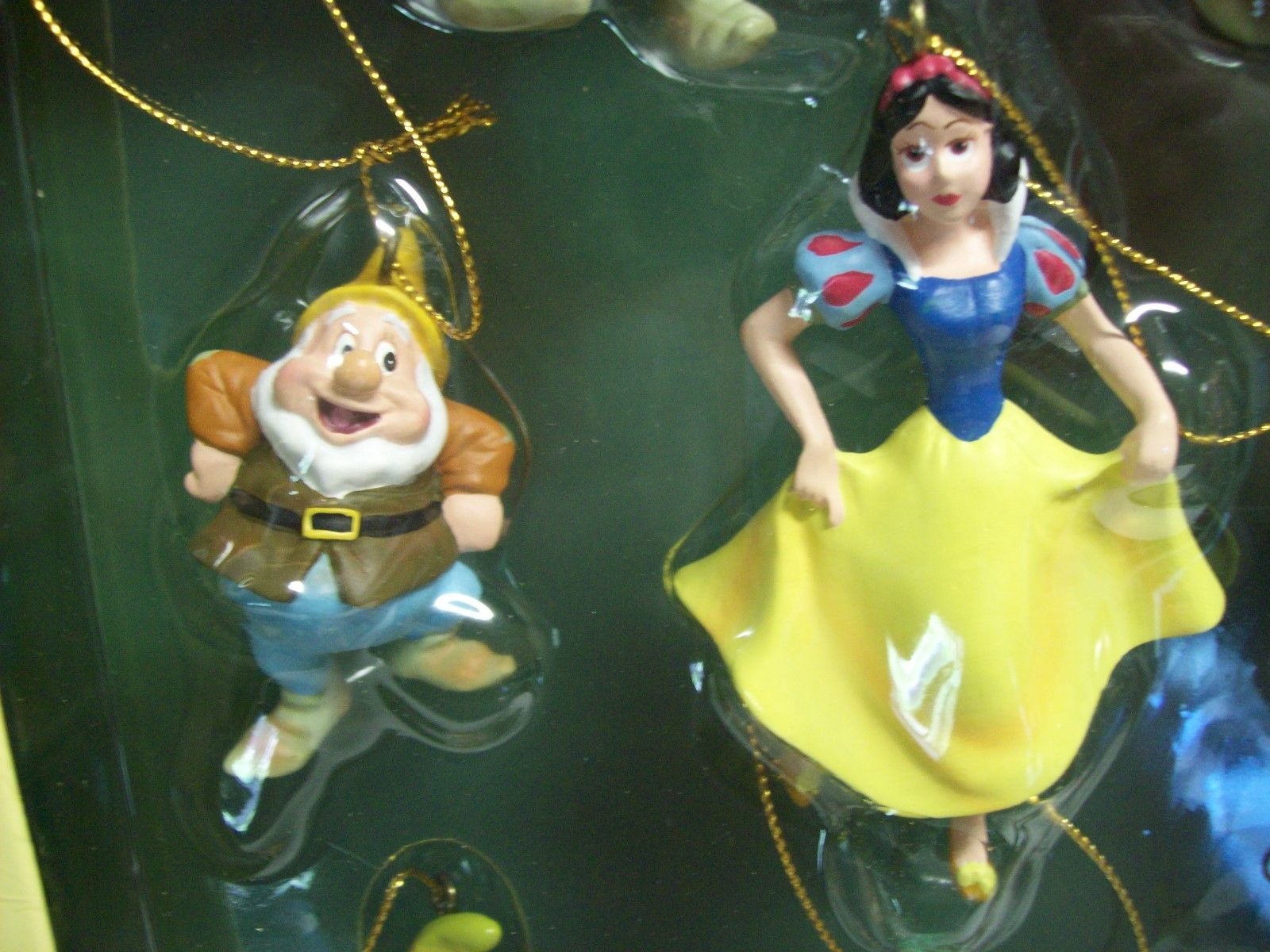 Vintage Disney "Snow White & the 7 Dwarfs" Storybook Ornament Set NEW!