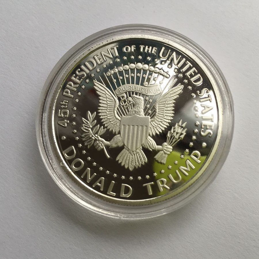 Hot  Donald Trump Eagle Coin Make America GREAT Again 45th President USA Liberty