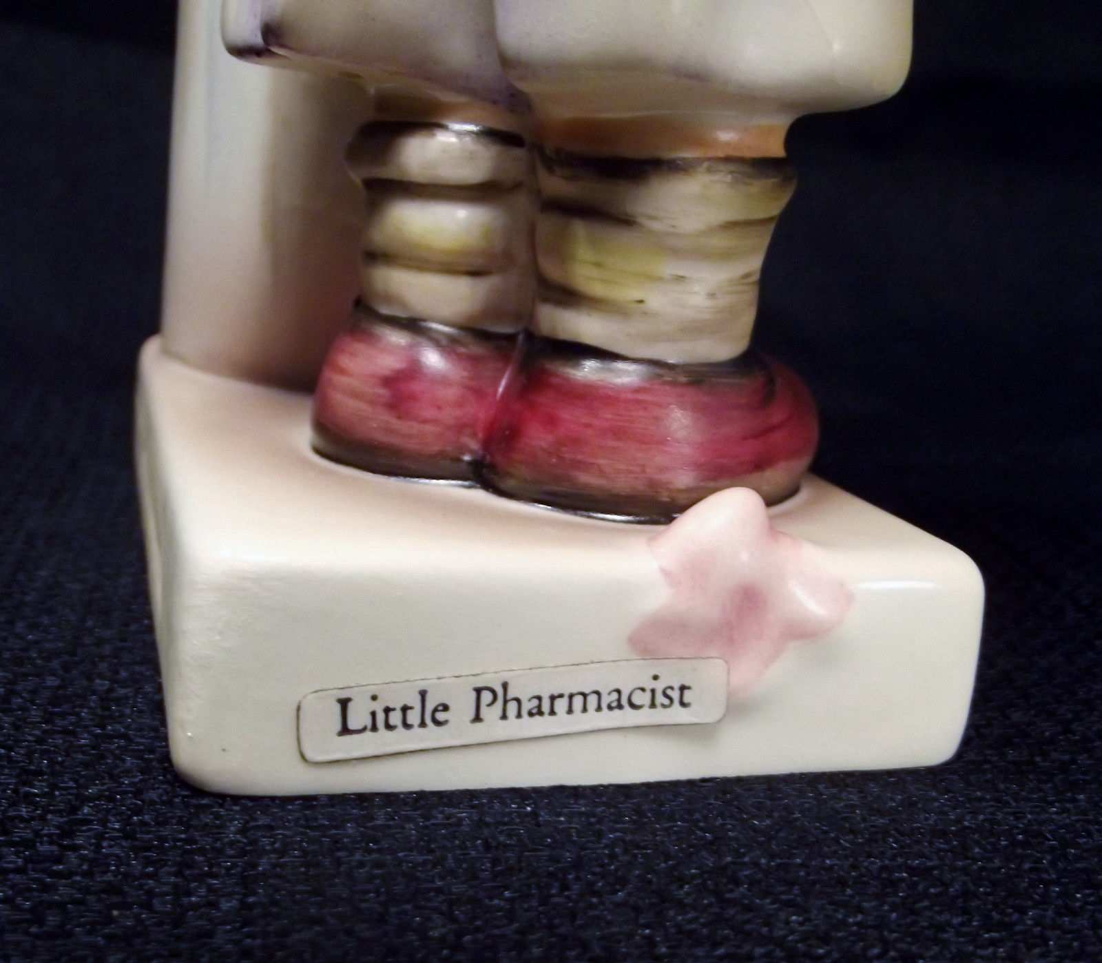 Vintage Hummel Little Pharmacist Figurine #322 Goebel W. Germany TMK-5 Cute!