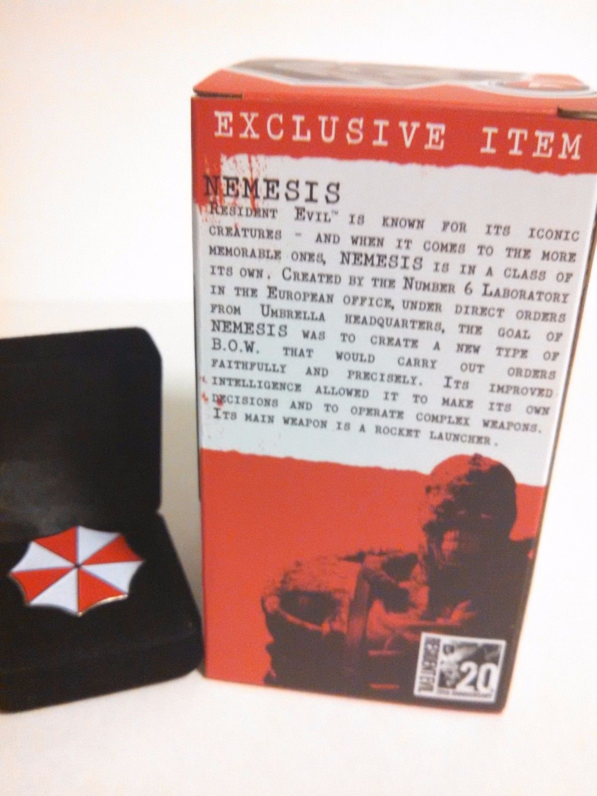 Resident Evil Nemesis Figure and Umbrella Corporation Replica Pin. NEW! Free S/H