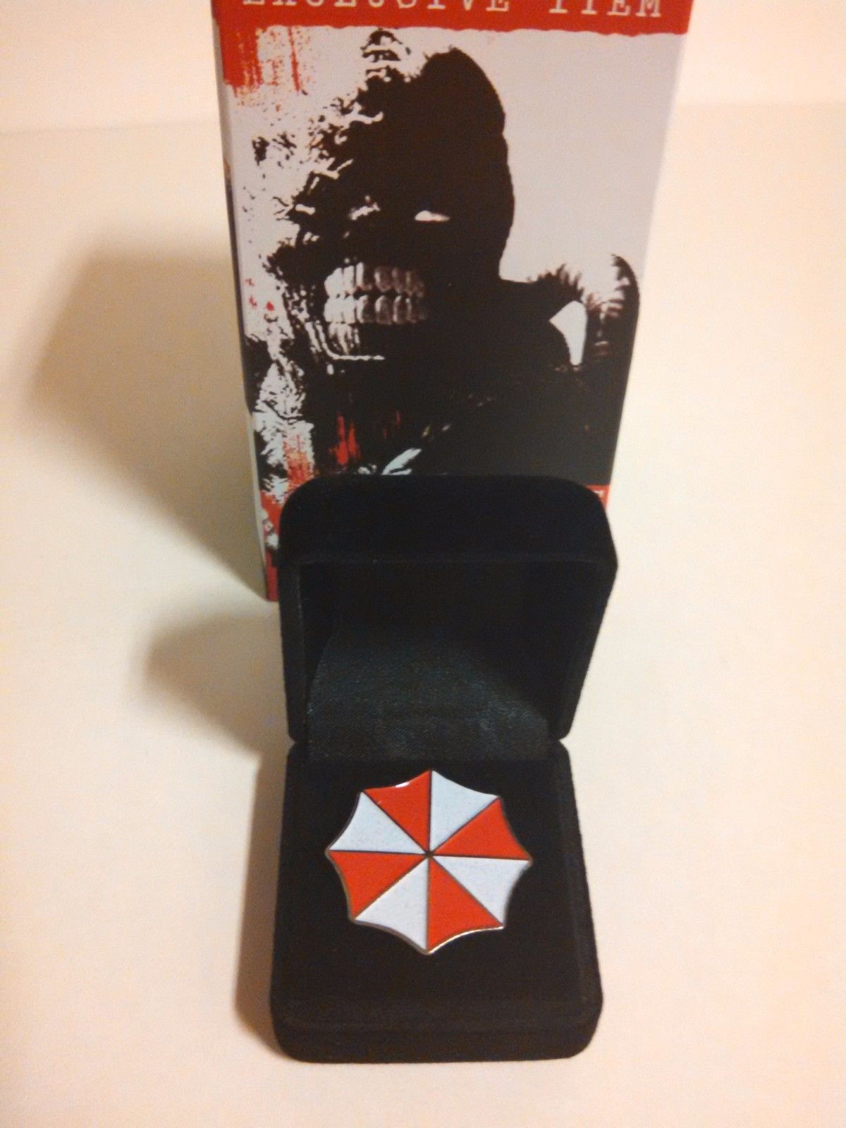 Resident Evil Nemesis Figure and Umbrella Corporation Replica Pin. NEW! Free S/H