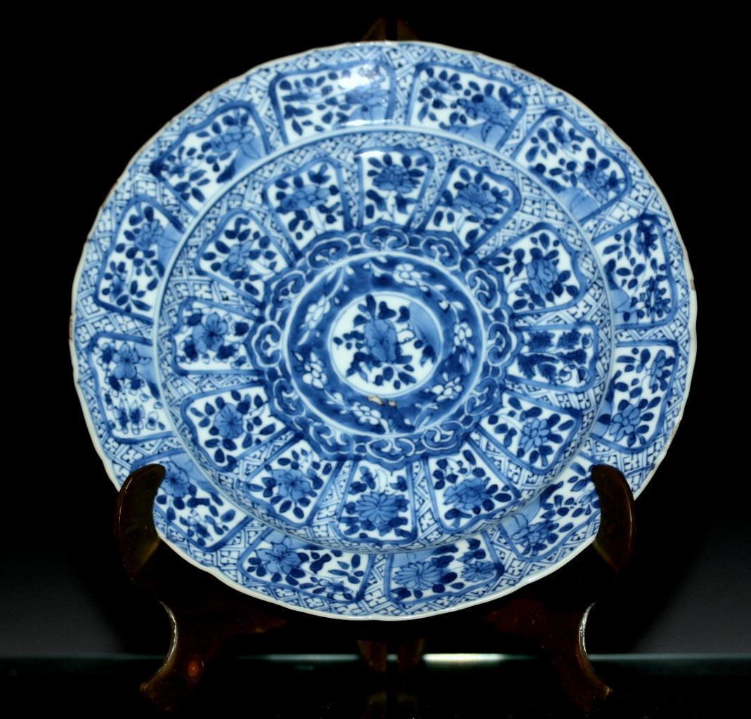 CHINESE ANTIQUE  BLUE AND WHITE PORCELAIN PLATE,19TH C