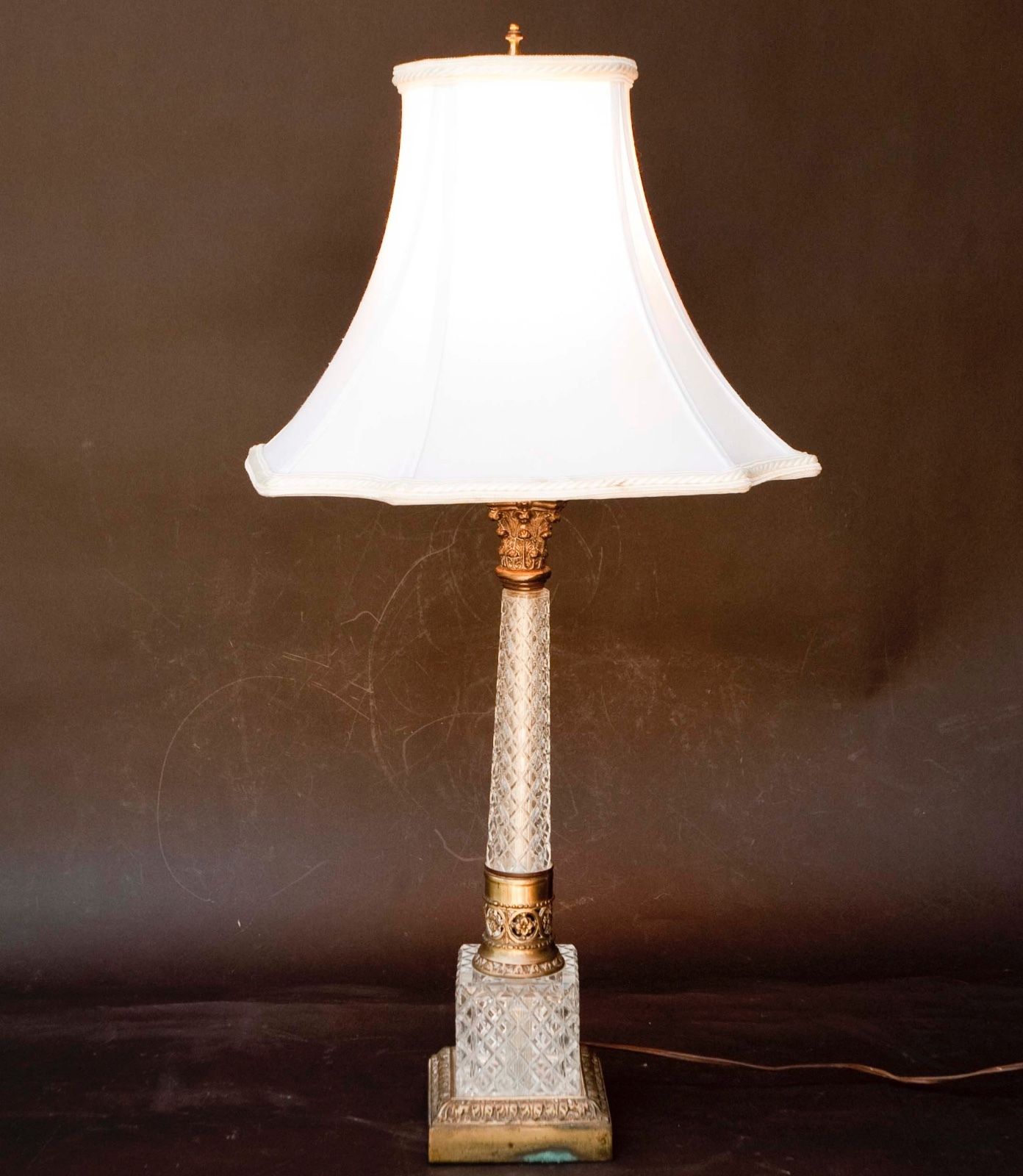 HOLLYWOOD REGENCY Vintage Column  Brass Metal & Crystal Table Lamp