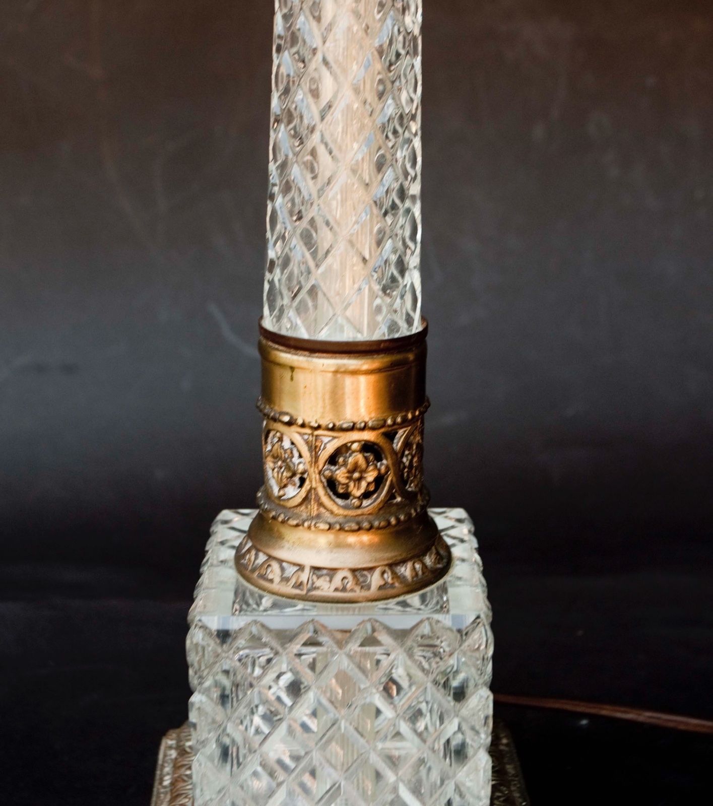 HOLLYWOOD REGENCY Vintage Column  Brass Metal & Crystal Table Lamp