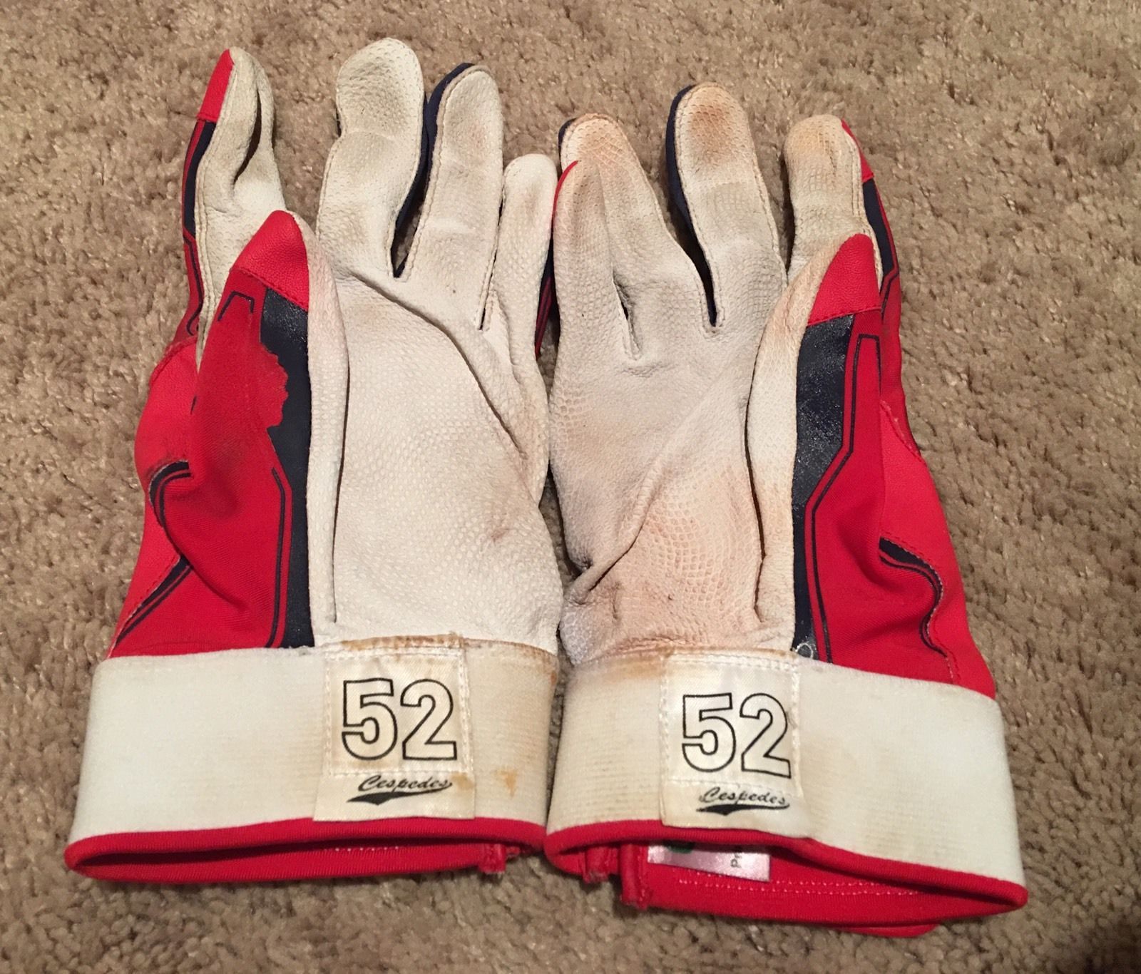 Yoenis Cespedes GAME USED 2014 BATTING GLOVES signed WORN auto Athletics