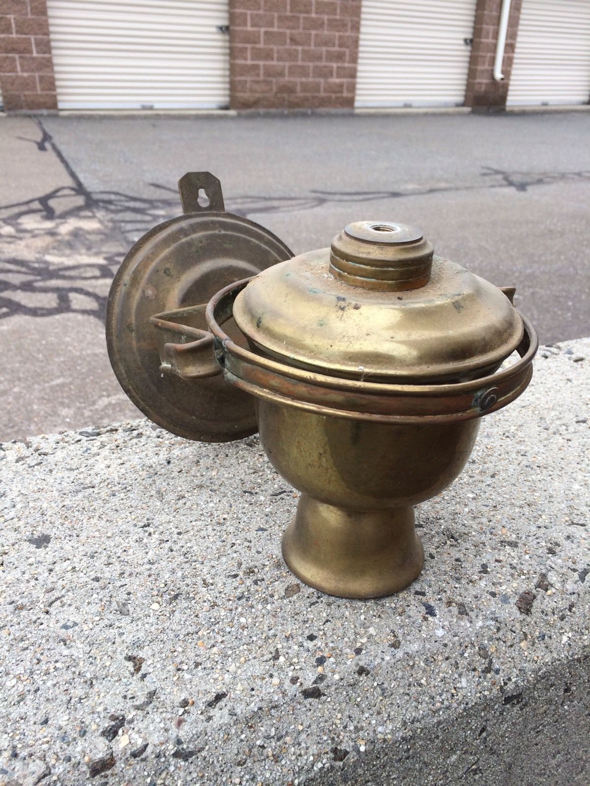 Antique Brass Marine Ships Lamp Gimbal Lamp / Lantern Kerosene Oil