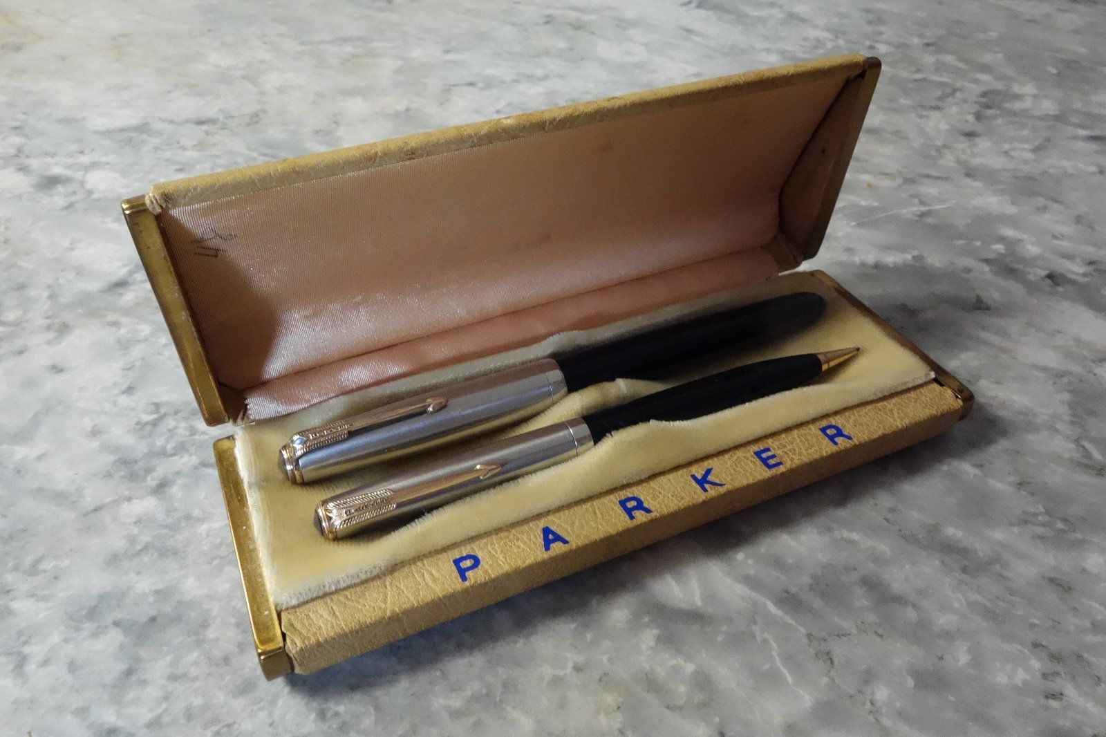 Parker  51 Vacumatic - Pen and Pencil Set (Black in Box)