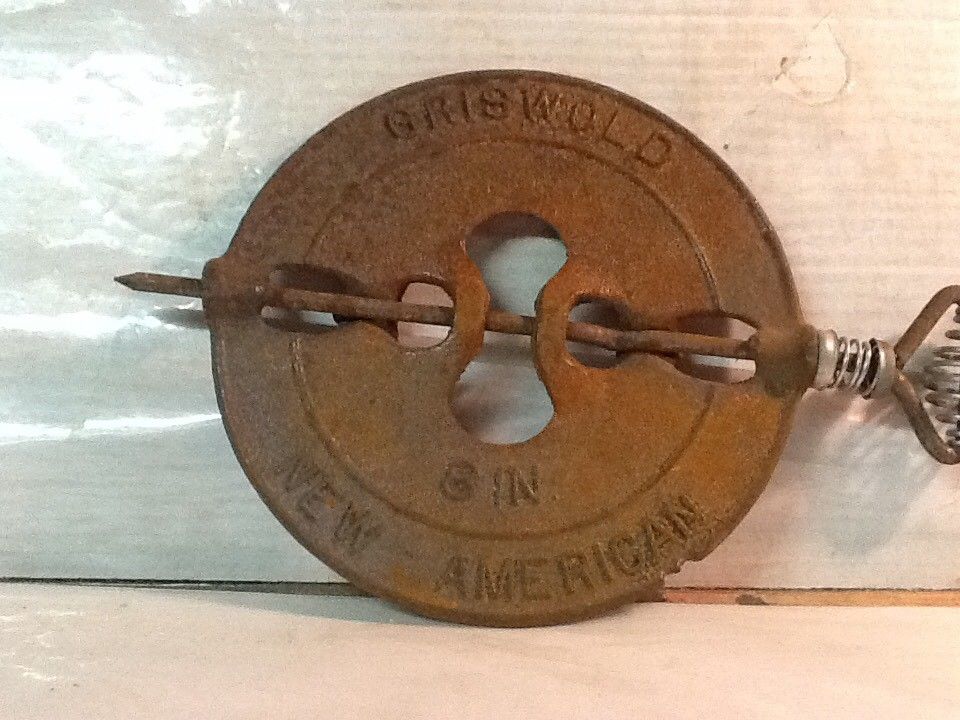 Griswold Reversible Steel Spindle.