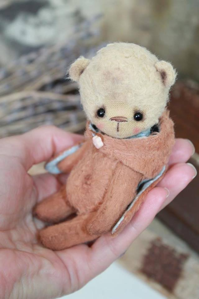 Sewing Kit for 4,5 inch Bear With Rabbit Hat