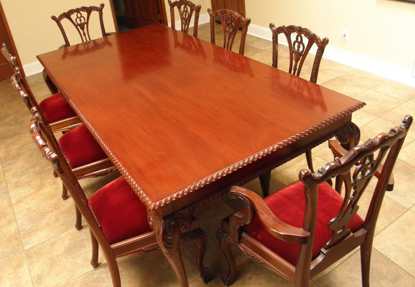 Chippendale Mahogany Dining room set.. Table w/8 Chairs ..carved & Ball & claw