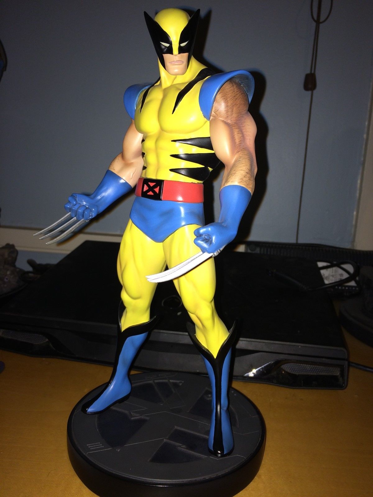 Marvel Comics Bowen WOLVERINE X-BELT MUSEUM VARIANT Statue 203/300 RARE